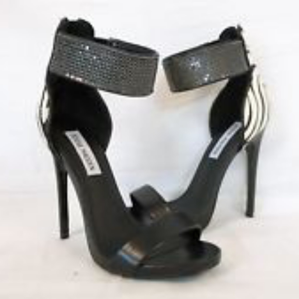 Steve Madden Magnitude Zebra Multi ankle strap